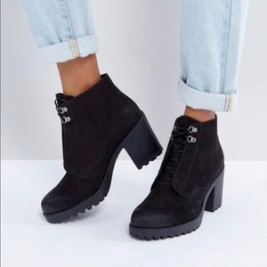 NWT Vagabond Grace Fur Lined Booties